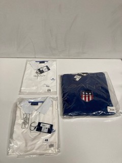 A GANT SHIELD HOODIE IN DEEP BLUE SIZE XL RRP £100, TOGETHER WITH 2 X GANT CONTRAST COLLAR PIQUE RUGGER POLOS IN EGGSHELL RRP £80 EACH