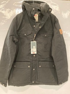 A FJALLRAVEN GREENLAND WINTER JACKET M IN BLACK SIZE LARGE, RRP £325