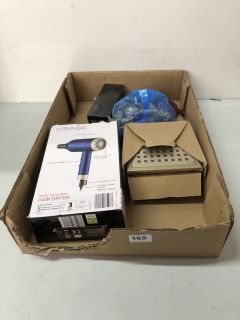 BOX OF ASSORTED ITEMS INC. BISAGE PRO STYLE AIR DRYER