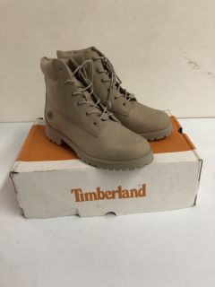 TIMBERLAND WOMEN'S LYONSDALE PURE CASHMERE BOOTS - SIZE: 6