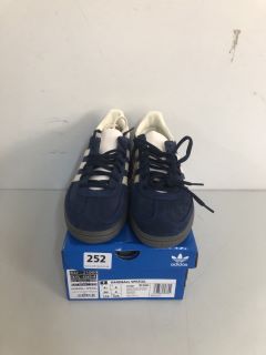 ADIDAS HANDBALL SPEZIAL TRAINERS - SIZE: 4