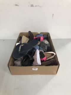 BOX OF ASSORTED FOOTWEAR