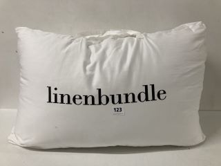 LINEN BUNDLE STANDARD DOWN PILLOW - SIZE M