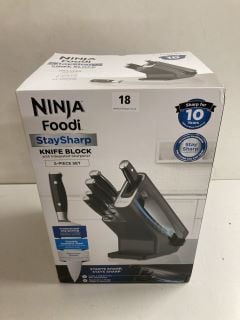 NINJA FOODI STAYSHARP KNIFE BLOCK WITH INTEGRATED SHARPENER 5-PIECE SET - RRP £149 (18+ ID REQUIRED)