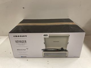 CROSLEY VOYAGER 3-SPEED PORTABLE TURNTABLE WITH WIRELESS PLAY - MODEL CR8017B-DU4 - RRP £100