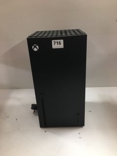 XBOX GAMING CONSOLE REPLICA MINI FRIDGE