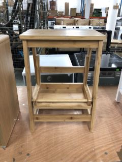 WOODEN PULL-OUT STEP LADDER