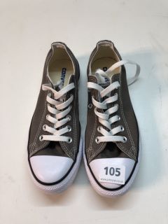 CONVERSE SNEAKERS SIZE 6