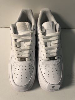 NIKE AIR FORCE 1 TRAINERS SIZE 6