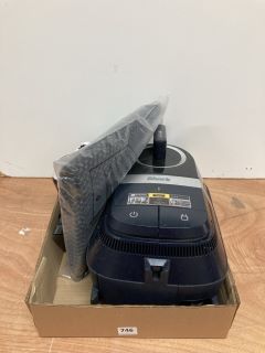 2 X VACUUMS INC SHARK VACUUM CLEANER