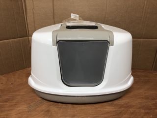 CAT LITTER BOX