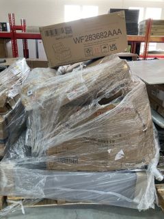 PALLET OF ITEMS INC DIVAN BASE