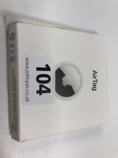 APPLE AIRTAG TRACKING DEVICE IN WHITE: MODEL NO A2187 (WITH BOX(NO CHARGER))  [JPTN39915]