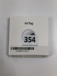 APPLE AIRTAG TRACKING DEVICE IN WHITE/SILVER: MODEL NO A2187 (WITH BOX(NO BATTERY))  [JPTN39987]