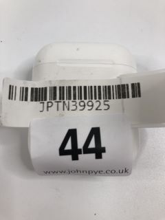 APPLE AIRPODS EARPODS IN WHITE: MODEL NO A1602 A2031 A2032 (UNIT ONLY)  [JPTN39925]