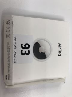 APPLE AIRTAG TRACKING DEVICE IN WHITE: MODEL NO A2187 (WITH BOX)  [JPTN39911]
