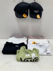 9 X GARMENTS VARIOUS BRANDS AND SIZES INCLUDING BLACK CARHARTT CAP - LOCATION 47A.