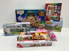 7 X ASSORTED TOYS INCLUDING PINYPON - LOCATION 44B.