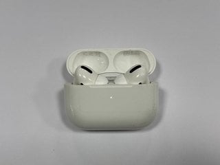 APPLE AIRPODS PROS WIRELESS EAR BUDS IN WHITE: MODEL NO A2084 A2083 A2190 (WITH WIRELESS CHARGING CASE) [JPTM117816]