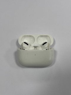 APPLE AIRPODS PRO WIRELESS EARBUDS IN WHITE: MODEL NO A2084 A2083 A2190 (WITH WIRELESS CHARGING CASE) [JPTM117839]