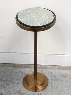 (COLLECTION ONLY) CINEMA SIDE TABLE IN BRASS AND MIRRORED GLASS FINISH: LOCATION - C8