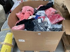 PALLET OF A VARIETY OF CLOTHES OF VARIOUS MODELS AND SIZES INCLUDING RED POLO SHIRT SIZE XL.