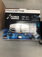 ROWENTA X-PLORER 120 SERIES AI RR7877 - ROBOT HOOVER WITH MOP AND MAPPING 2700 PA, DIGITAL MOTOR COMPATIBLE WITH SMARTPHONES AND VOICE ASSISTANTS, 3 BRUSHES AND AQUA FORCE SCRUBBING SYSTEM, WHITE.