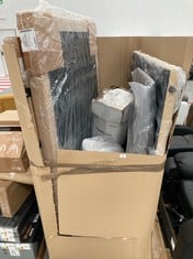PALLET OF A VARIETY OF MATTRESSES AND HEADBOARDS OF DIFFERENT SIZES AND MODELS.