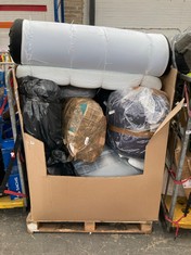 PALLET BOX OF ASSORTED ITEMS TO INCLUDE BEIGE CUSHION SEAT (COLLECTION OR OPTIONAL DELIVERY) (KERBSIDE PALLET DELIVERY)
