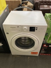 HOTPOINT FREESTANDING WASHING MACHINE IN WHITE - MODEL NO. NSWF743UWUKN - RRP £259 (COLLECTION OR OPTIONAL DELIVERY)