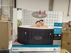 BESTWAY LAY-Z-SPA MIAMI PORTABLE INFLATABLE SPA - RRP £145 (COLLECTION OR OPTIONAL DELIVERY)