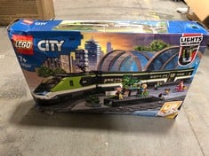 LEGO CITY 60337 EXPRESS PASSENGER TRAIN - RRP £139 (DELIVERY ONLY)