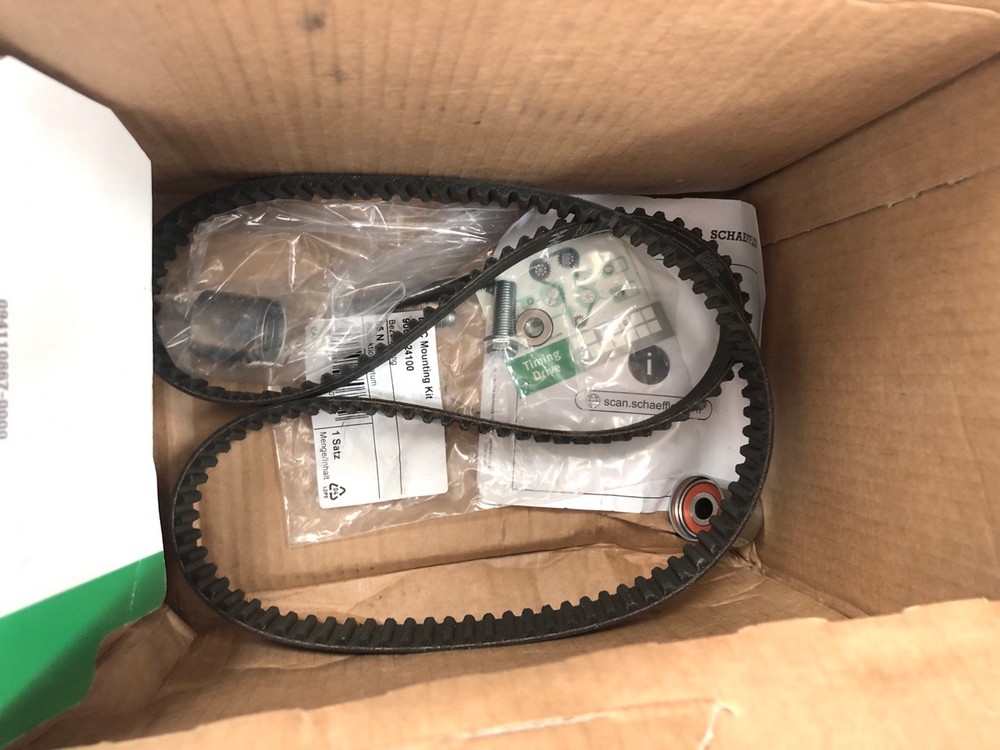 John Pye Auctions 3 X ASSORTED ITEMS TO INCLUDE SCHAEFFLER TIMING