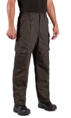 QTY OF ITEMS TO INLCUDE BOX OF ASSORTED CLOTHING ITEMS TO INCLUDE PROPPER MEN'S LIGHTWEIGHT TACTICAL PANTS - SHERIFF BROWN, SIZE 44 X 32, WEATHER REPORT MEN'S DELTON RAIN JACKET, HYDRO, XXL. (DELIVER