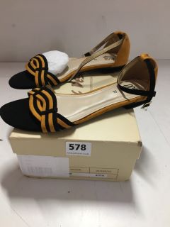 PAIR OF PUBLIC DESIRE FLATFORMS IN YELLOW SUEDE - SIZE UK 4