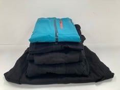 5 X JACKETS VARIOUS BRANDS, MODELS AND SIZES INCLUDING BLUE JACKET XXL TERNUA BRAND - LOCATION 45A.