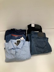 5 X JACK&JONES GARMENTS VARIOUS SIZES AND STYLES INCLUDING SKY BLUE SHIRT SIZE XL - LOCATION 50A.
