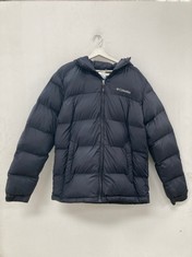 COLUMBIA COAT SIZE M - LOCATION 5A.