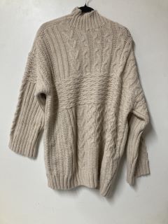 RIVER ISLAND KNITTED JUMPER S