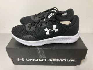UNDER ARMOUR CHARGED PURSUIT 3 TRAINERS SIZE 3.5