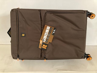 IT LUGGAGE 8 WHEEL EXPANDABLE SOFT LUGGAGE CASE COLOUR BROWN