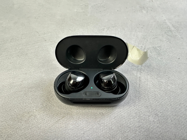 Samsung Galaxy Buds (sm-r175) - No Accessories (VAT ONLY PAYABLE ON BUYERS PREMIUM)