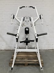 SEATED PLATE LOADED LAT PULLDOWN IN WHITE (COLLECTION ONLY)