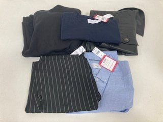 5 X ASSORTED MENS & WOMENS CLOTHING IN VARIOUS DESIGNS & SIZES TO INCLUDE TOPMAN PLAIN TOP IN NAVY - UK SIZE MEDIUM: LOCATION - E2