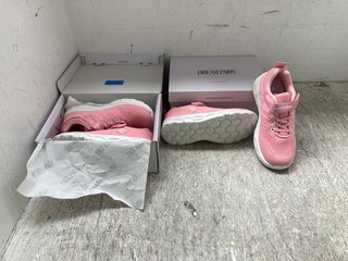 2 X DREAM PAIR CHILDRENS TRAINERS IN PINK & WHITE - UK SIZE 3: LOCATION - J15