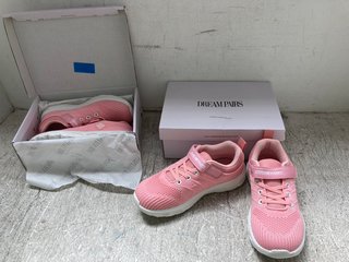 2 X DREAM PAIRS KIDS TRAINERS IN PINK & WHITE - UK SIZE 3: LOCATION - J16