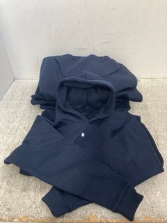 QTY OF HOODIES IN NAVY - UK SIZE MEDIUM: LOCATION - I16
