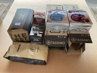 4 X ASSORTED MULTI-PACK HOT BEVERAGE ITEMS TO INCLUDE TASSIMO CADBURY INSTANT POTS - BBE 02/03/2025: LOCATION - I14