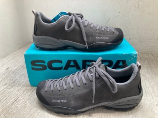 SCARPA WOMENS TRAINERS IN GREY - UK SIZE 9: LOCATION - I14