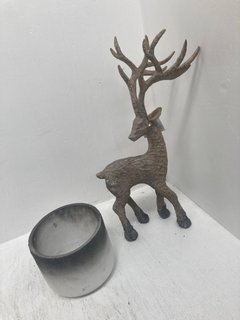 WOODLAND DEER OUTDOOR HOME DECORATION TO INCLUDE SMALL GREY POT: LOCATION - I6